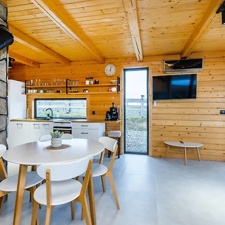 Domki Szlembark- Widok Na Tatry, Jacuzzi Екстер'єр фото